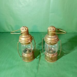 2 faroles de aceite de barco.